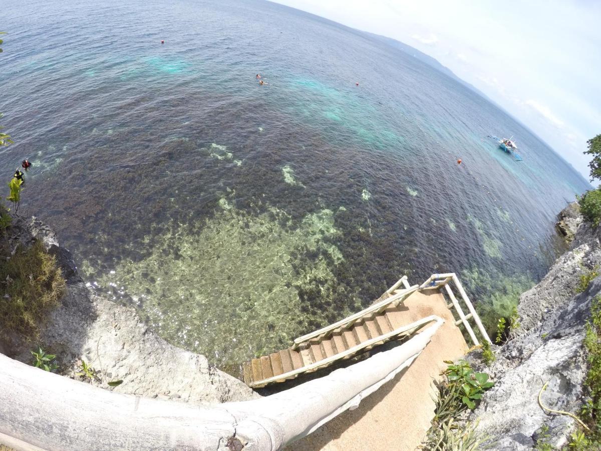 Отель Reddoorz Premium @ Napaling Point Tangnan Экстерьер фото